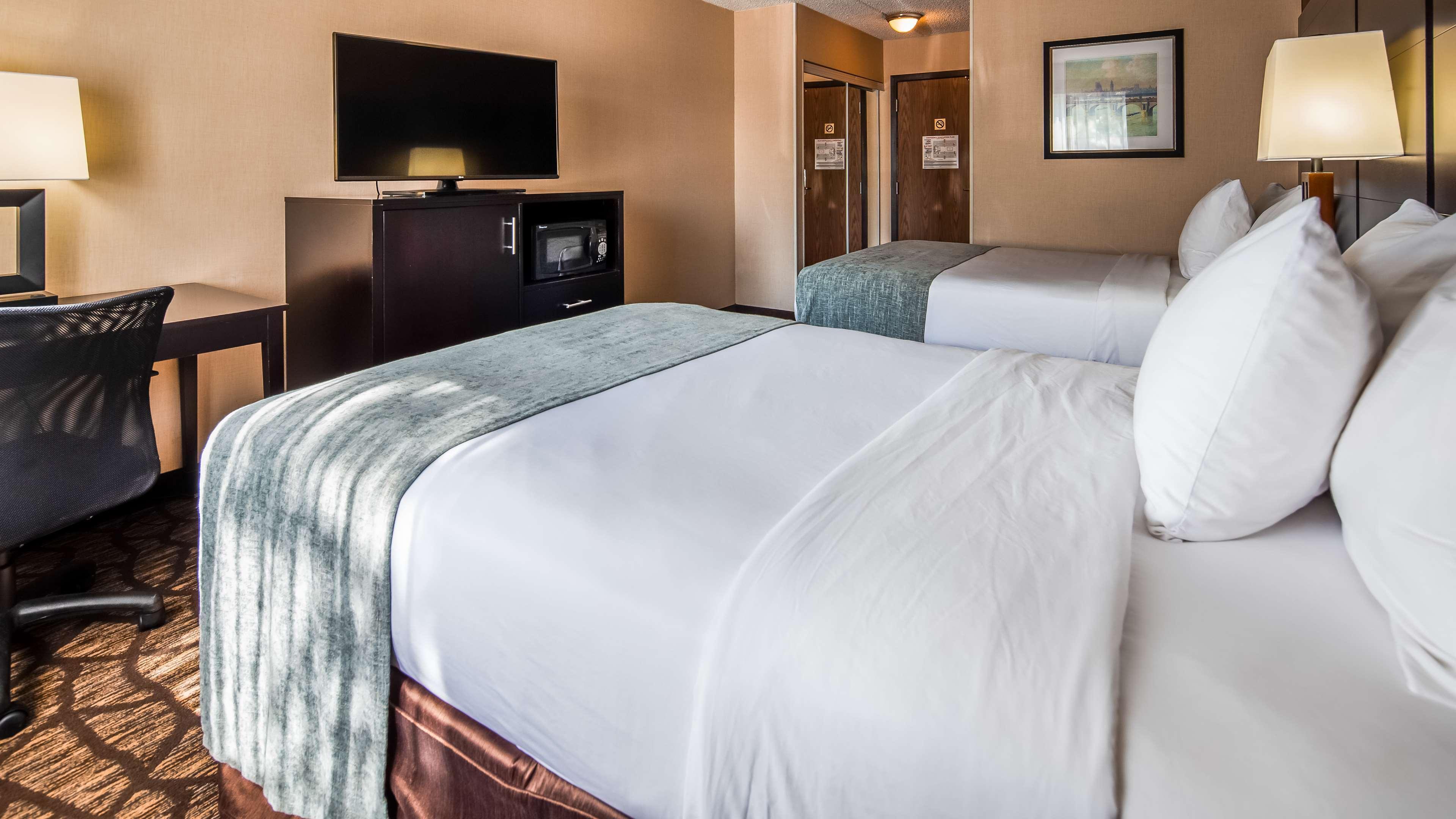 Western Detroit Hotel 3*